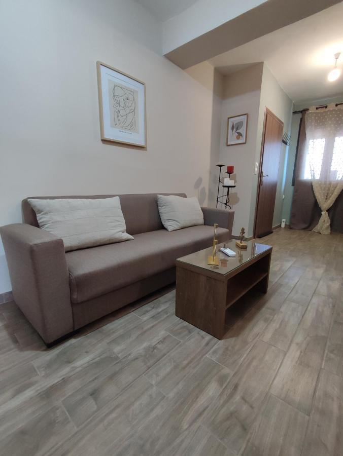 Aithra 2 Apartment